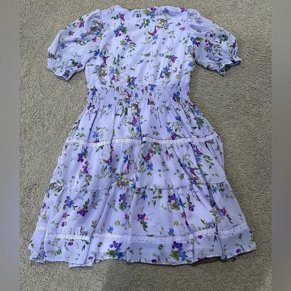 TAYLOR Baby Doll Boho Puff Sleeves Lavender Floral Midi Dress size 8 - Picture 9 of 9